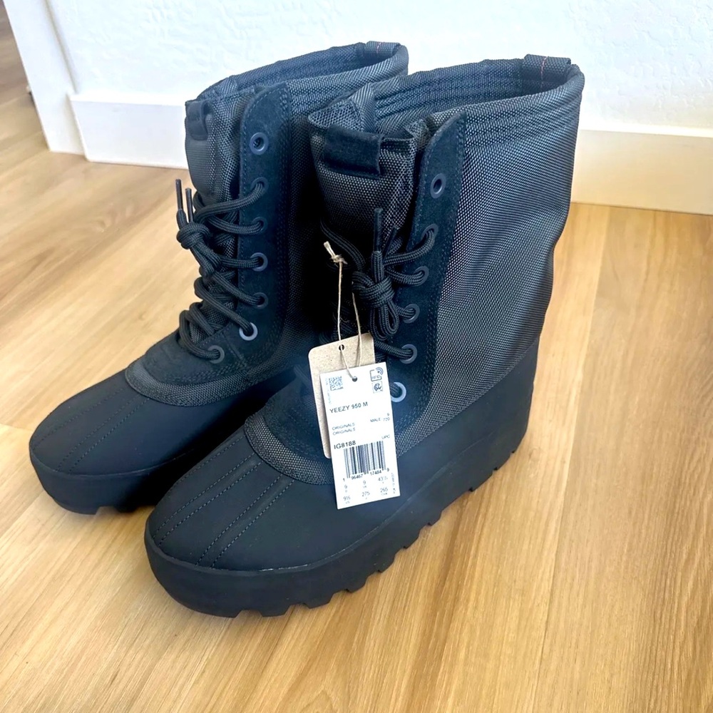 Yeezy 950 Pirate Boot sz 9.5